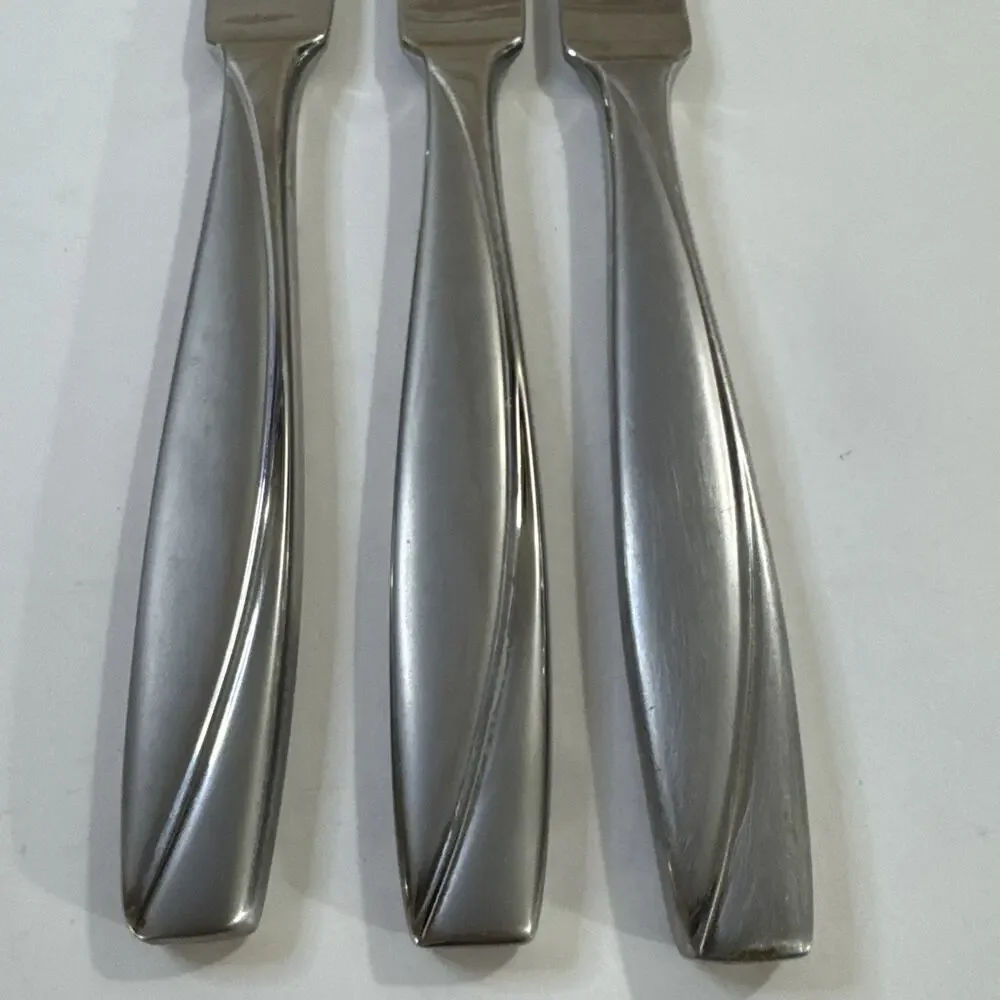 Set OF 3 Oneida Camlynn Cleo Frost Stainless Dinner Knives 9.5”
